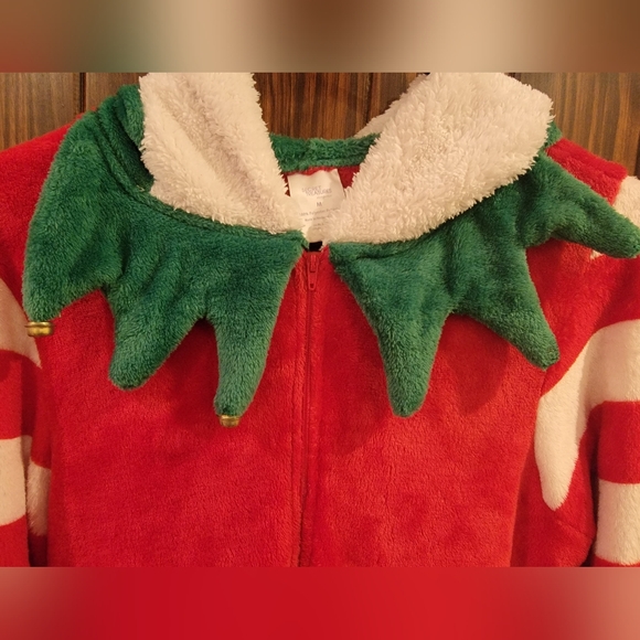 Zipup Christmas Elf PJ or party costume. - Picture 5 of 11